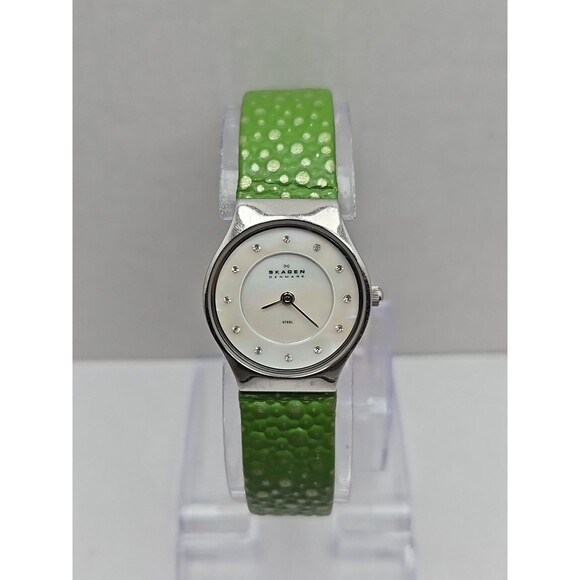 Skagen Denmark Womens Quartz Mother Of Pearl Diamond Watch New Battery Green - Picture 1 of 13